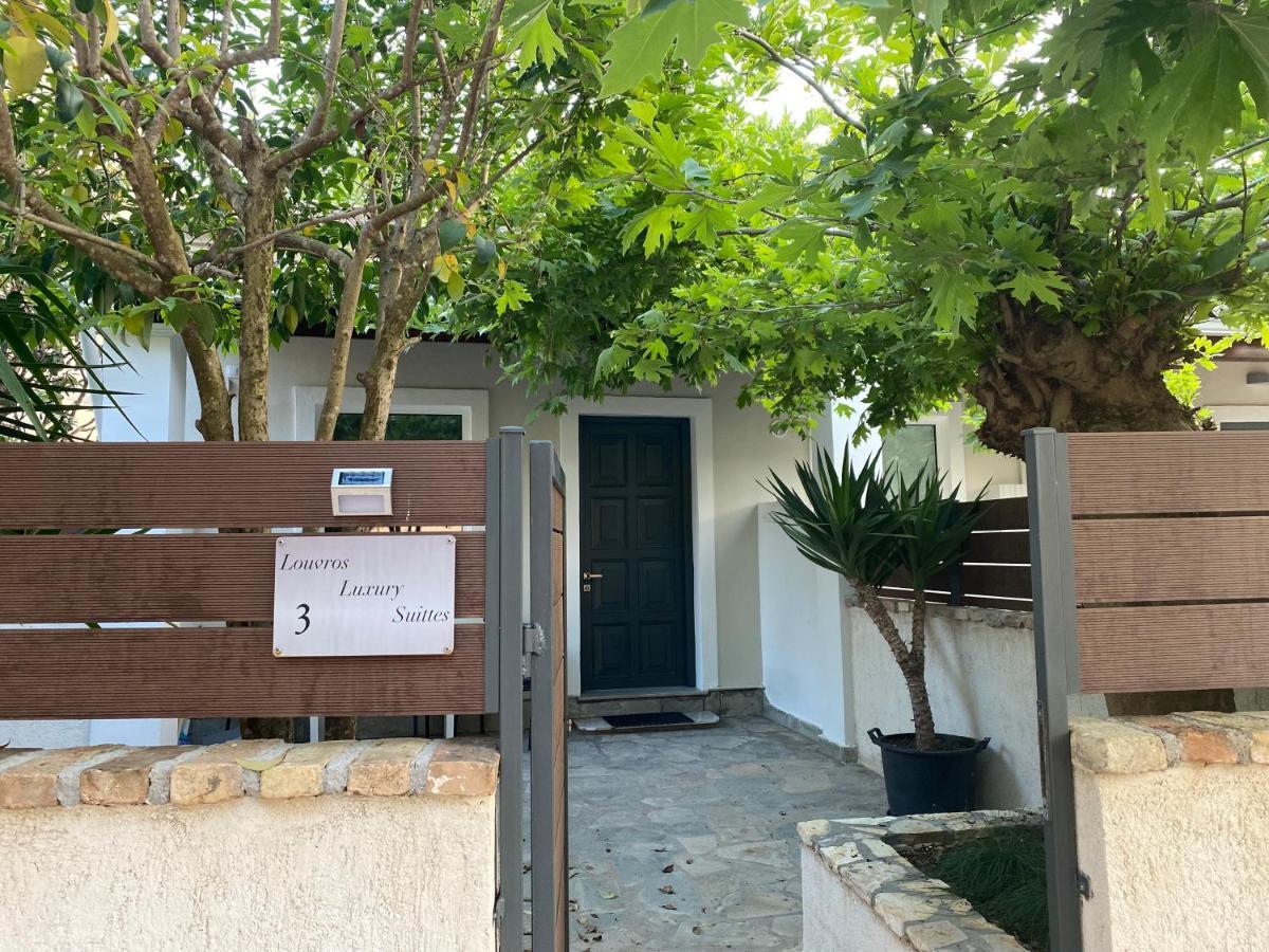 Louvros Luxury Suites Dassia  Exterior photo